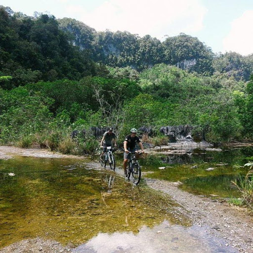 Sarawak Rainforest Bike Discovery Tour 8 Days